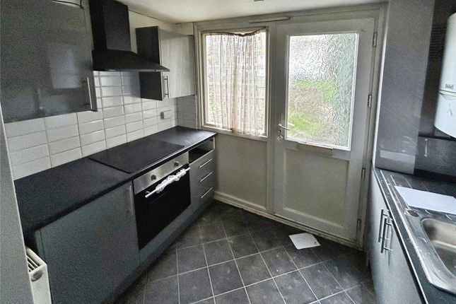 24, James Galloway Close, Coventry photo 4