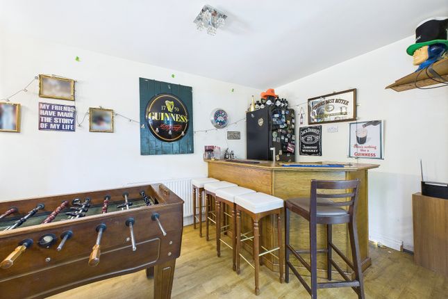 Family Games Room Bar