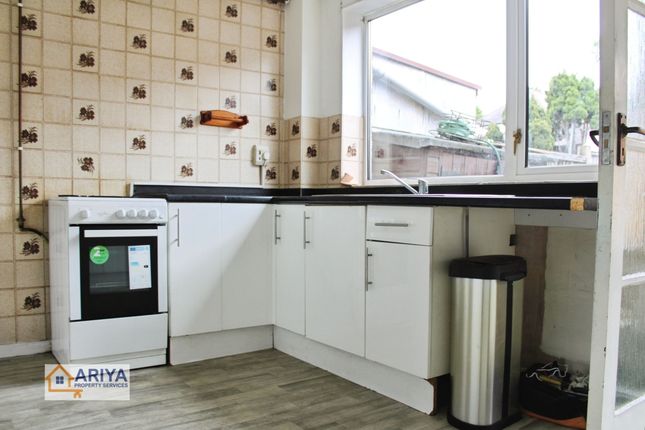 13 Jeremy Close, Leicester photo 4
