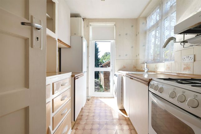 9, Orchard Way, Surrey photo 3
