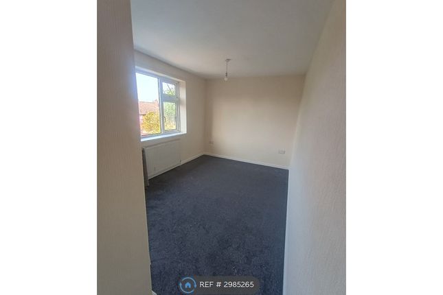 The Spur, Fitton Hill, Oldham photo 5
