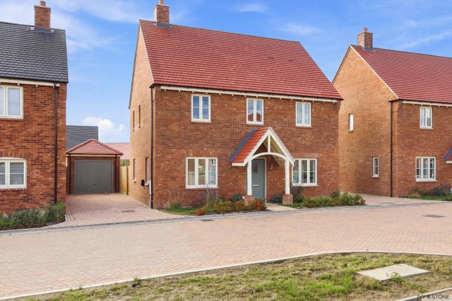 Plot 26 Snowdrop Way, Felsted, Essex photo 2
