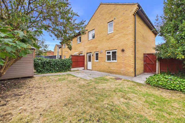16, Quebec Drive, Gloucestershire photo 4