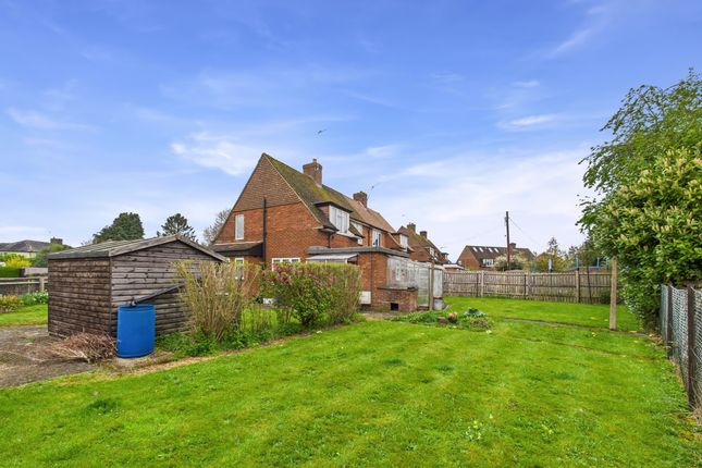 14 Elizabeth Road, High Wycombe photo 2
