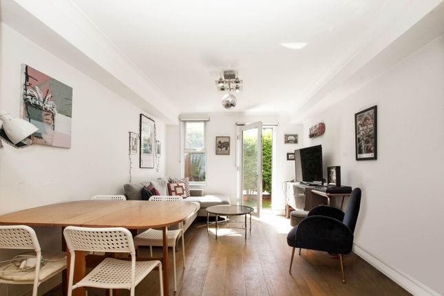Thumbnail Flat for sale in Leabank Square, Hackney Wick