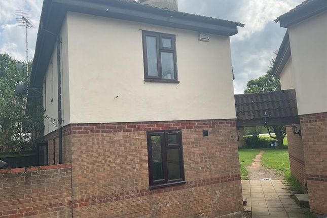 Thumbnail Property to rent in The Lawns, Wisbech, Cambs