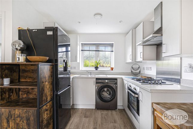 11, Russells Close, Ash photo 4
