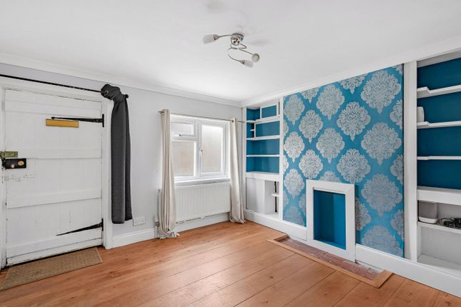 2, Amery Hill, Alton photo 2