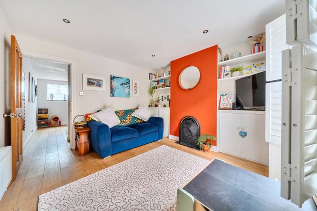 185, Brighton Road, Surrey photo 2
