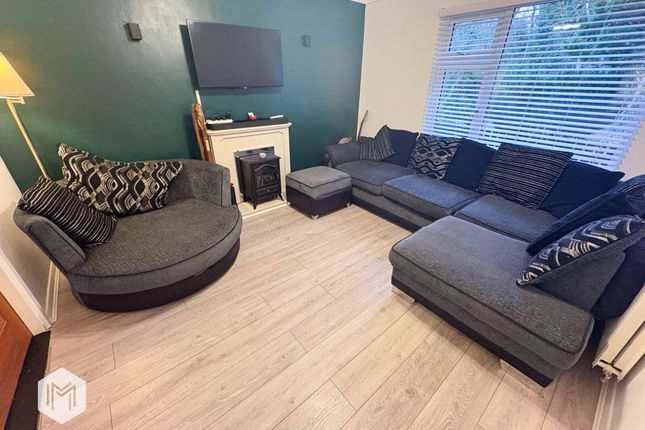 17 Lyster Close, Warrington photo 2