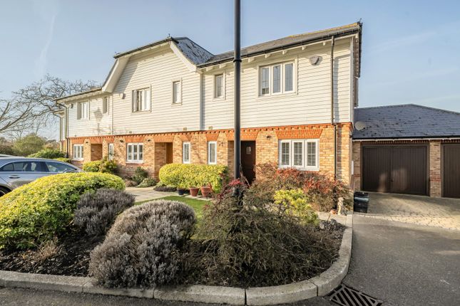 3-bed house on 14, Briar Wood Close, Bromley, £750,000