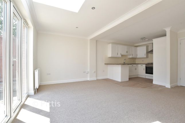 13A, Upton Road, Ryde photo 4