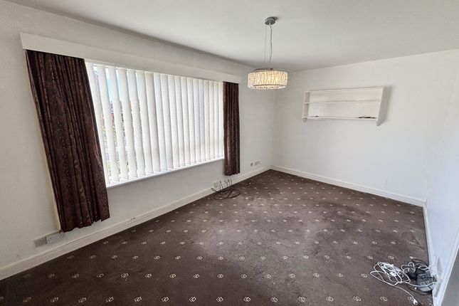 1, Fairholmes Court, Thornton photo 3
