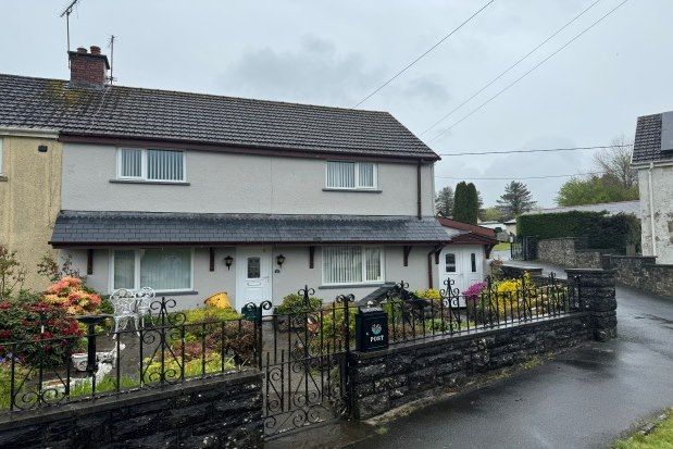 Thumbnail Property to rent in Bryngwenllian, Whitland