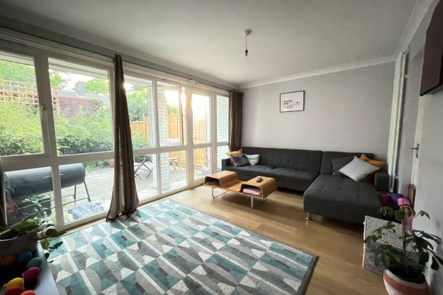 Thumbnail Shared accommodation to rent in Bedford Road, London, Greater London
