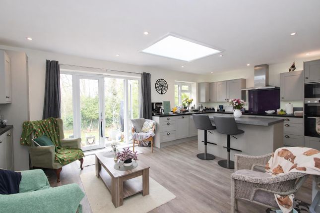 6, Northwood Road, Carshalton photo 2