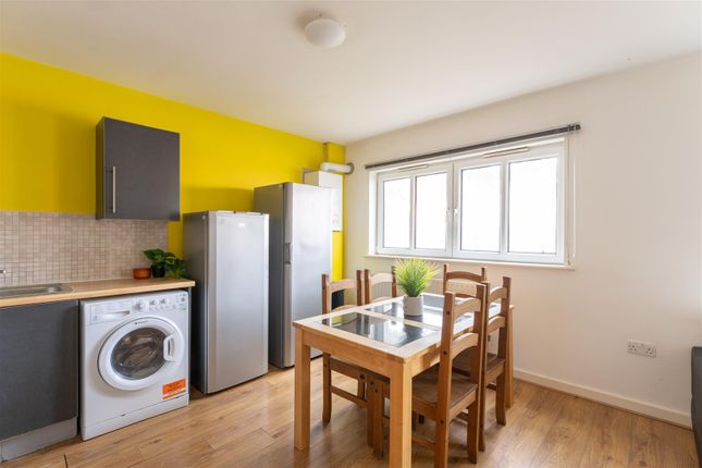 F1 4, 1, Monday Crescent, Newcastle Upon Tyne photo 4