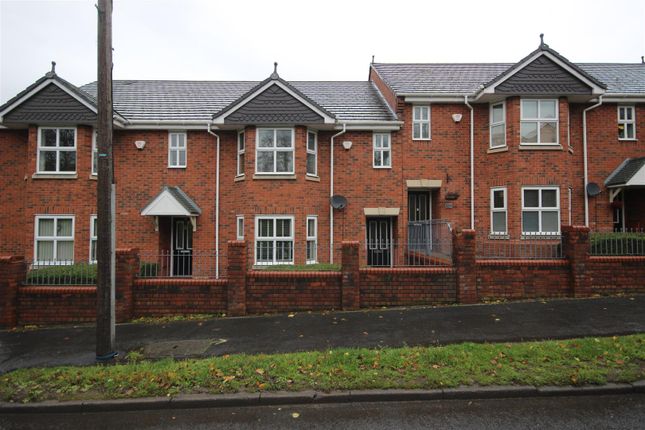 Thumbnail Flat for sale in Crownoakes Drive, Wordsley, Stourbridge, West Midlands