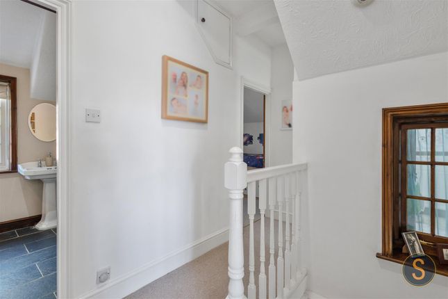 Semi-detached house for sale in Chesham Road, Wigginton, Tring