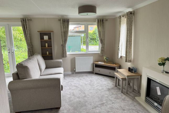 48 PR, Park Road, Penwortham photo 2