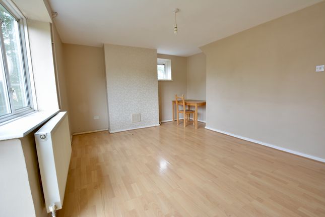 Flat for sale in Regina Road, South Norwood, London