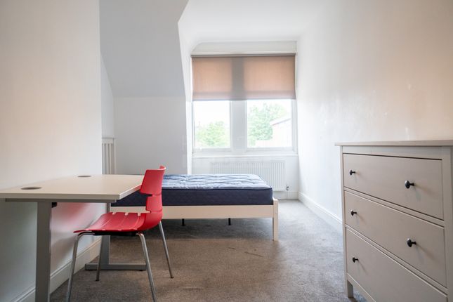 Thumbnail Flat to rent in Shires Walk, High Street, Leicester