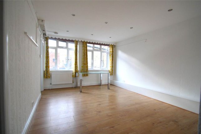 Flat to rent in Astoria Walk, Brixton