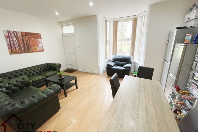 Thumbnail Flat to rent in Elm Avenue, Mapperley Park
