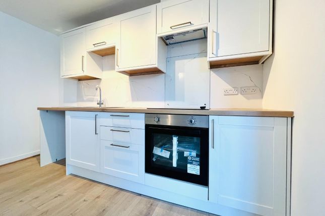 Flat 2, 4, Rodwell Street, Weymouth photo 4