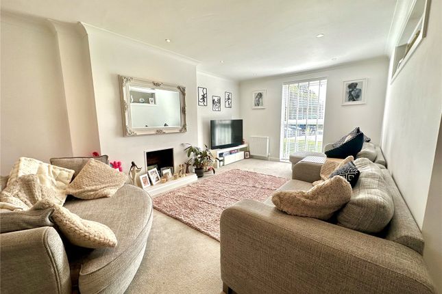 9, Kingston Park, Lymington photo 4