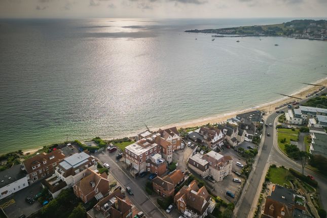 Apartment 6 Highcliffe, 4 Highcliffe Road, Swanage photo 4