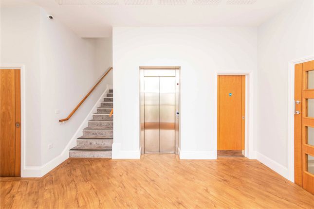 Flat 8 Beulah Court, 47, Beech Hill, Hadley Wood photo 4