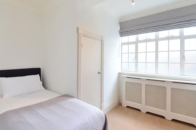 Flat 11, Strathmore Court, Park Road, London photo 4