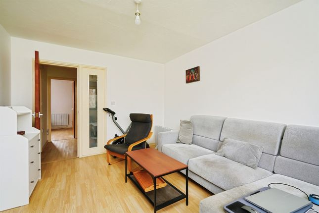 65, Worcester Drive, Didcot photo 3