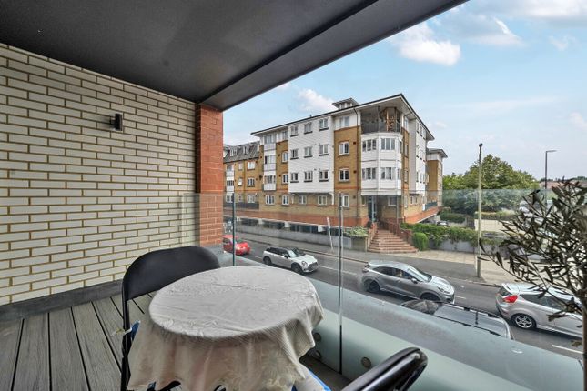 Apartment 3, 169, Masons Hill, Bromley photo 4