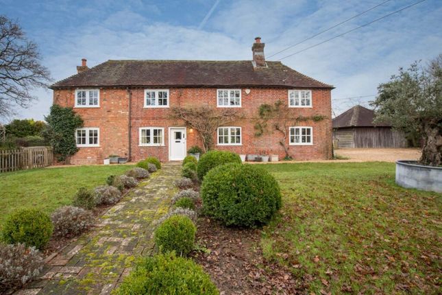 Thumbnail Cottage to rent in Knowle Lane, Cranleigh