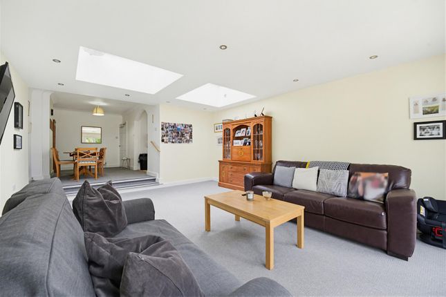 20, Beechmount Avenue, London photo 4