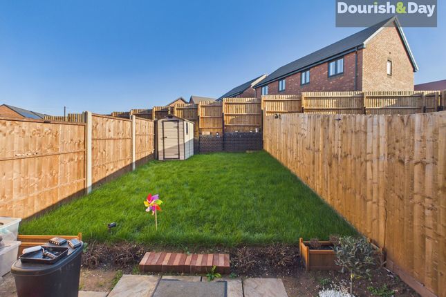 7 Stokesay Lane, Stafford photo 2