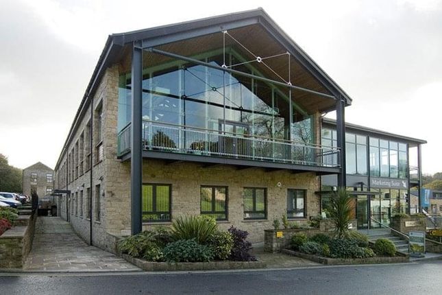 Office to let in Blackburn Road, Deakins Business Park, Bolton