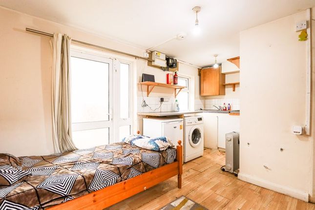 Studio to rent in Townsend Road, Southall