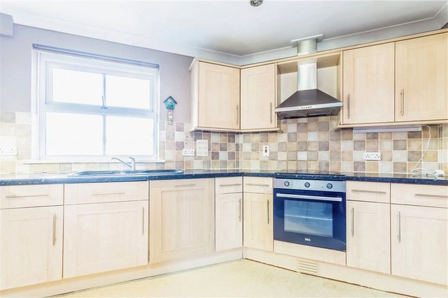 Flat for sale in Sycamore Close, South Croydon
