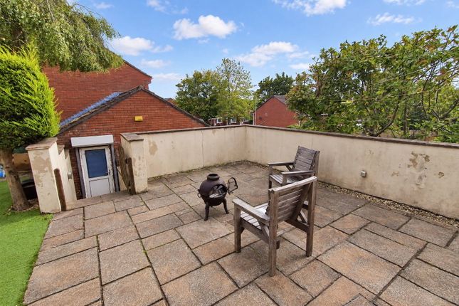 13, Sunnybank, Newport photo 4