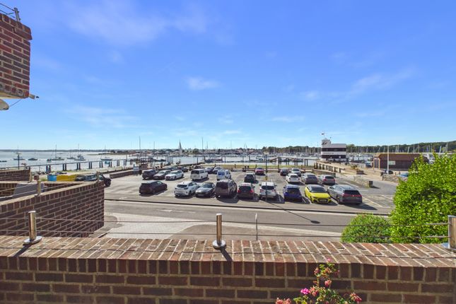 Flat 7, Quay House, Shore Road, Warsash, Southampton photo 2