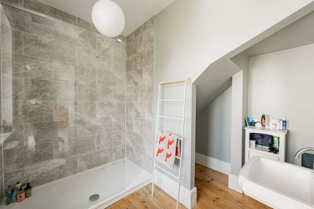 Bed 2 En Suite