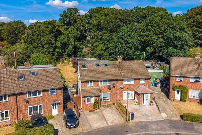 60 Ring Road, High Wycombe photo 4
