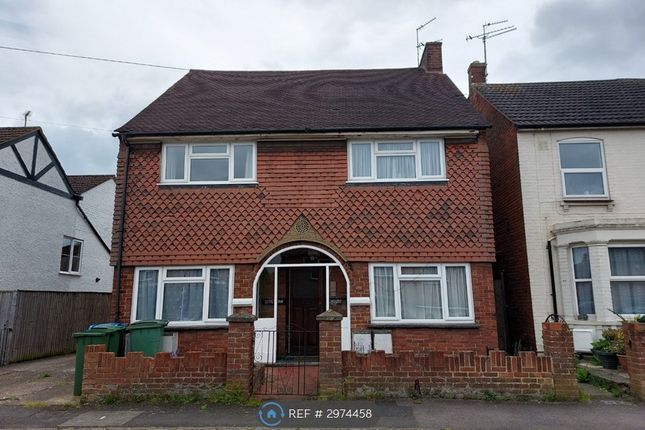 Victoria St, Aylesbury photo 2