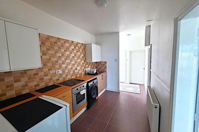 Flat 1, 7 Queens Parade, Sunderland, Sunderland photo 3