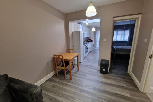 148B, High Road, London photo 2