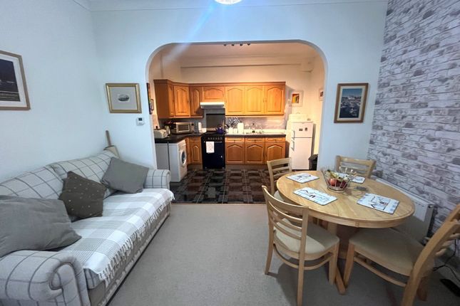 Flat for sale in Albemarle Crescent, Scarborough