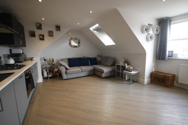 8, Norrish Road photo 2
